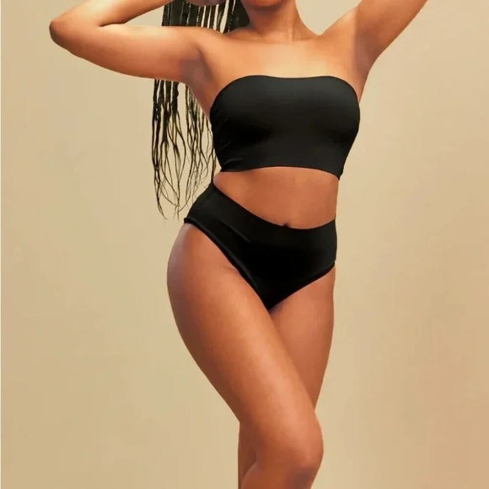 Black Strapless Bikini Set